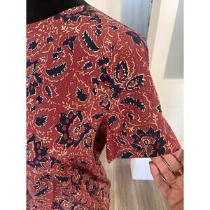 MADEWELL WOMEN’S RED AND NAVY FLORAL PRINT SILK BLOUSE SZ-XXS